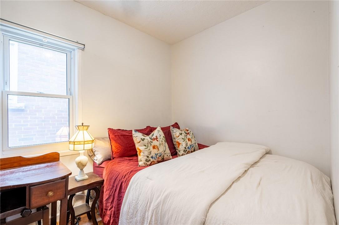 Image of property at 144 Dufferin Street E