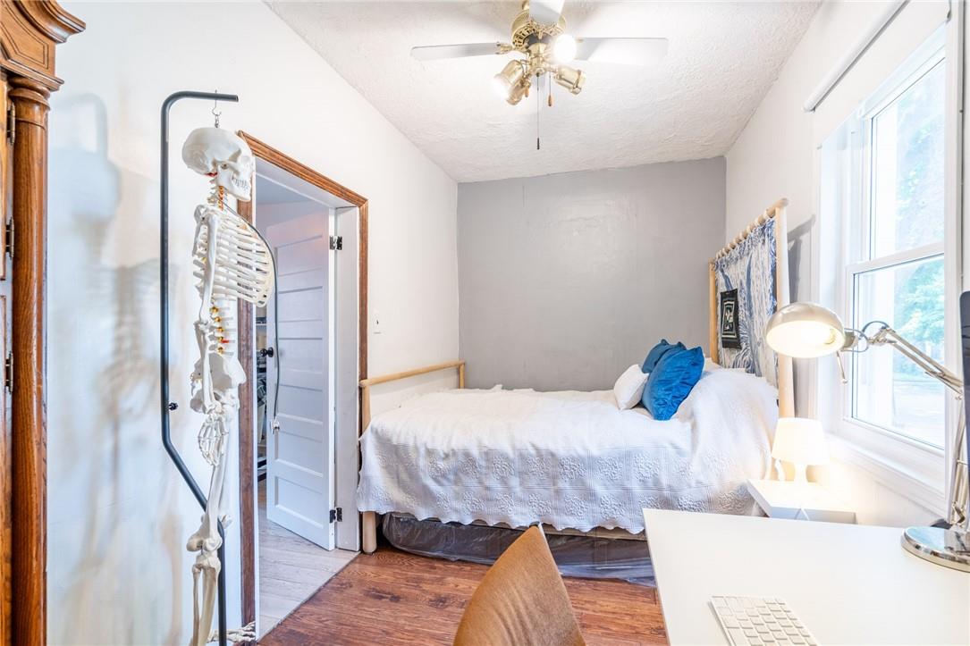 Image of property at 144 Dufferin Street E