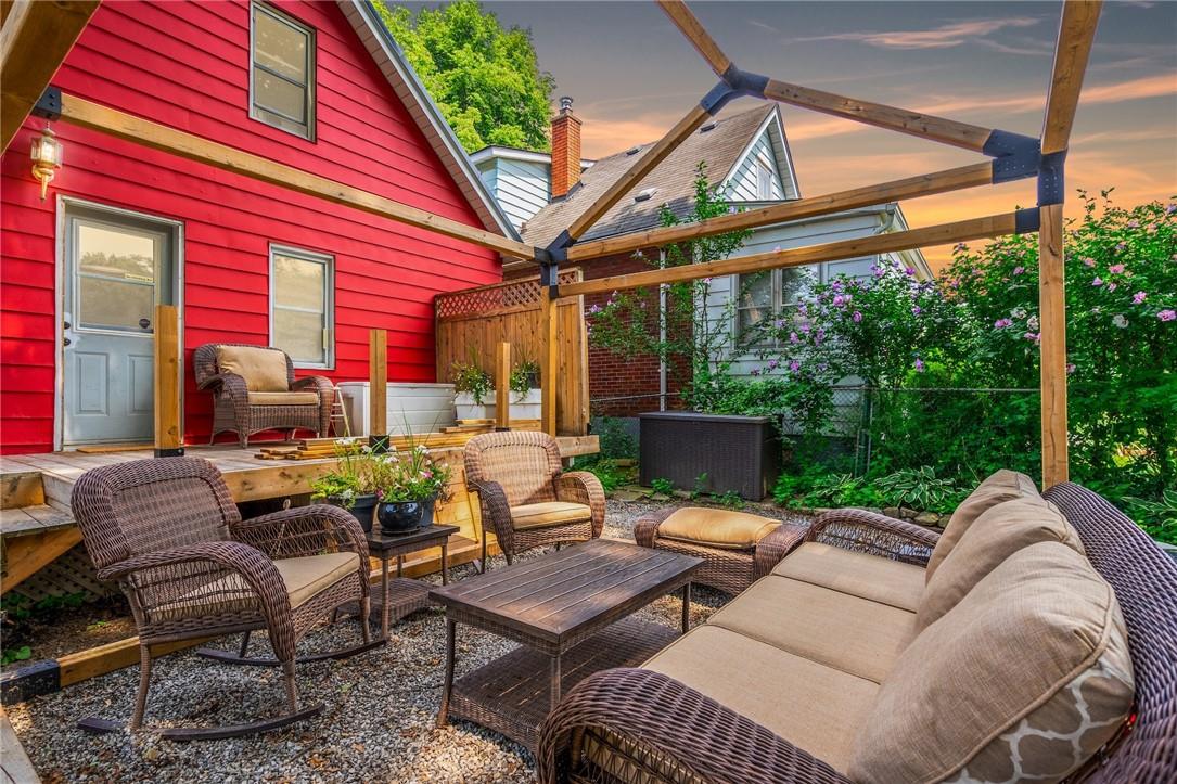 Image of property at 144 Dufferin Street E