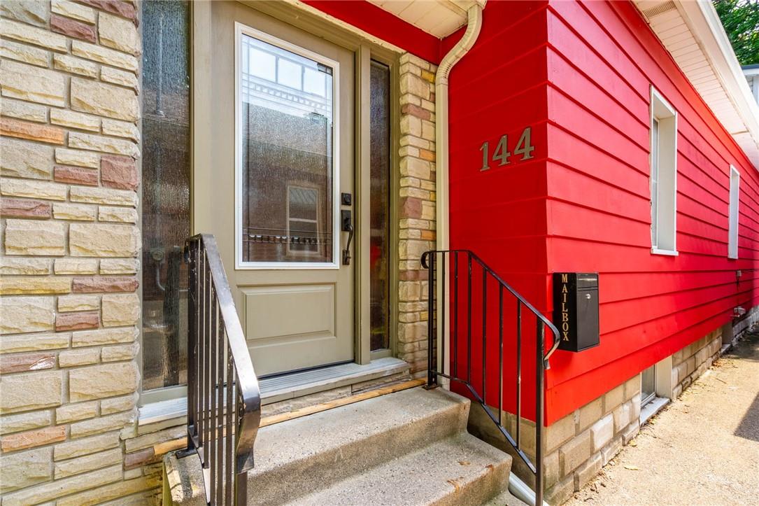 Image of property at 144 Dufferin Street E