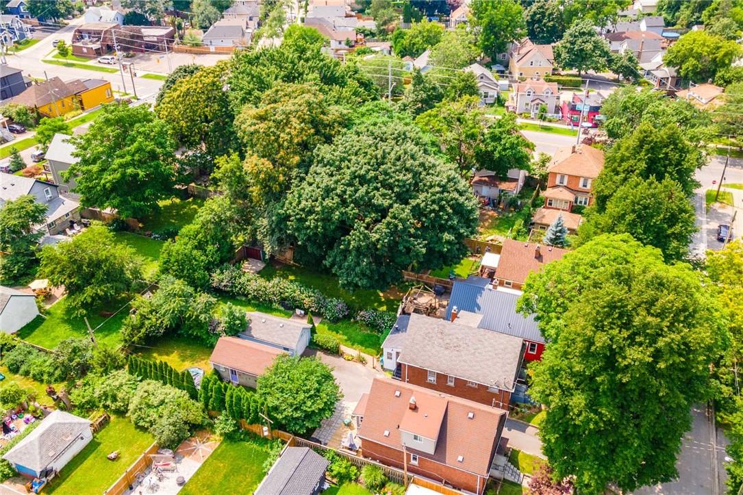 Image of property at 144 Dufferin Street E