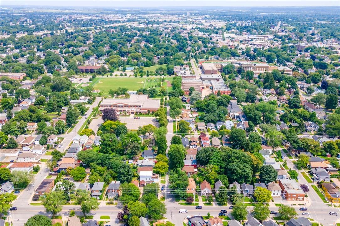 Image of property at 144 Dufferin Street E