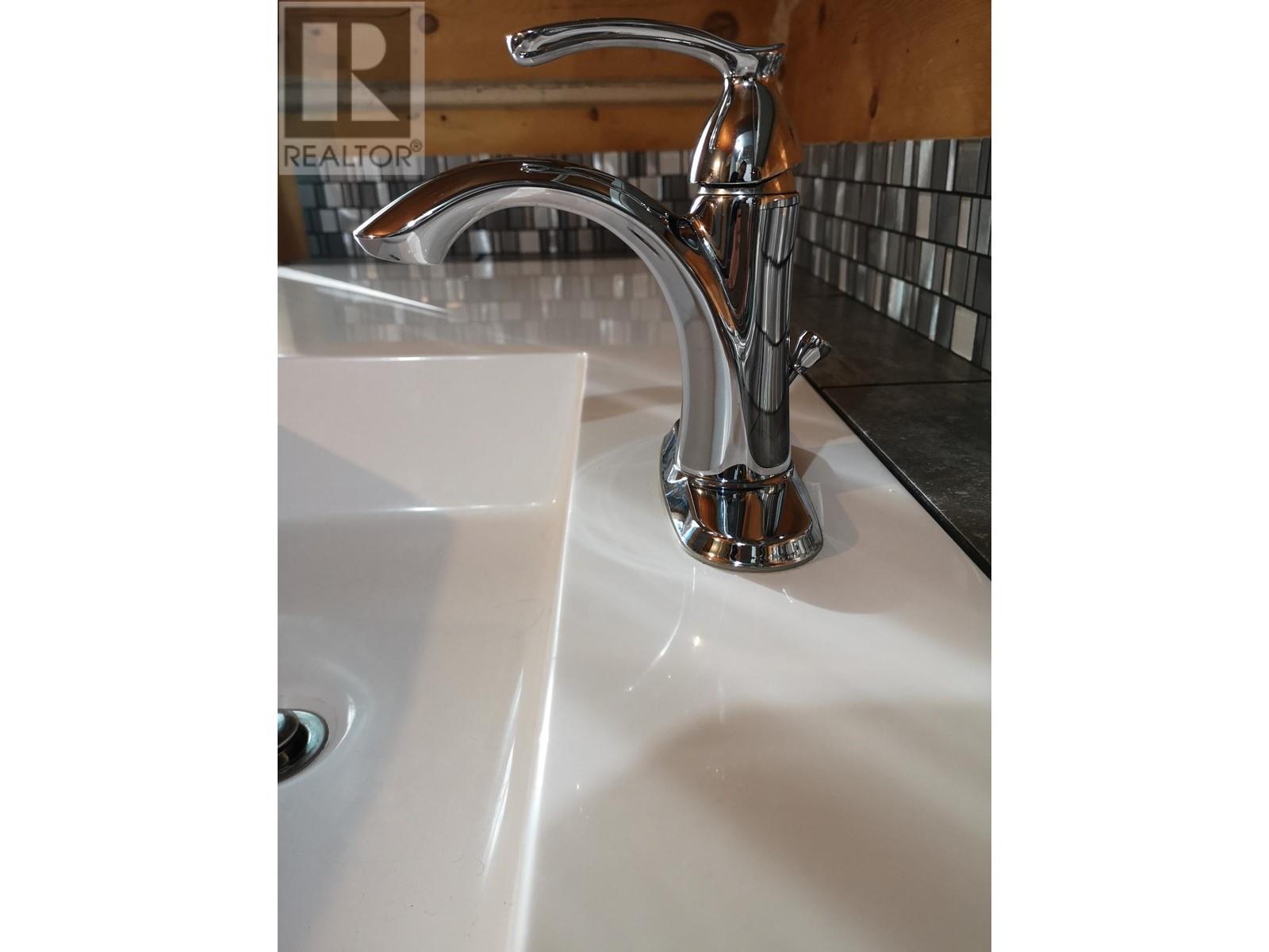 955 Raft River Road, Clearwater, British Columbia  V0E 1N1 - Photo 19 - 179995