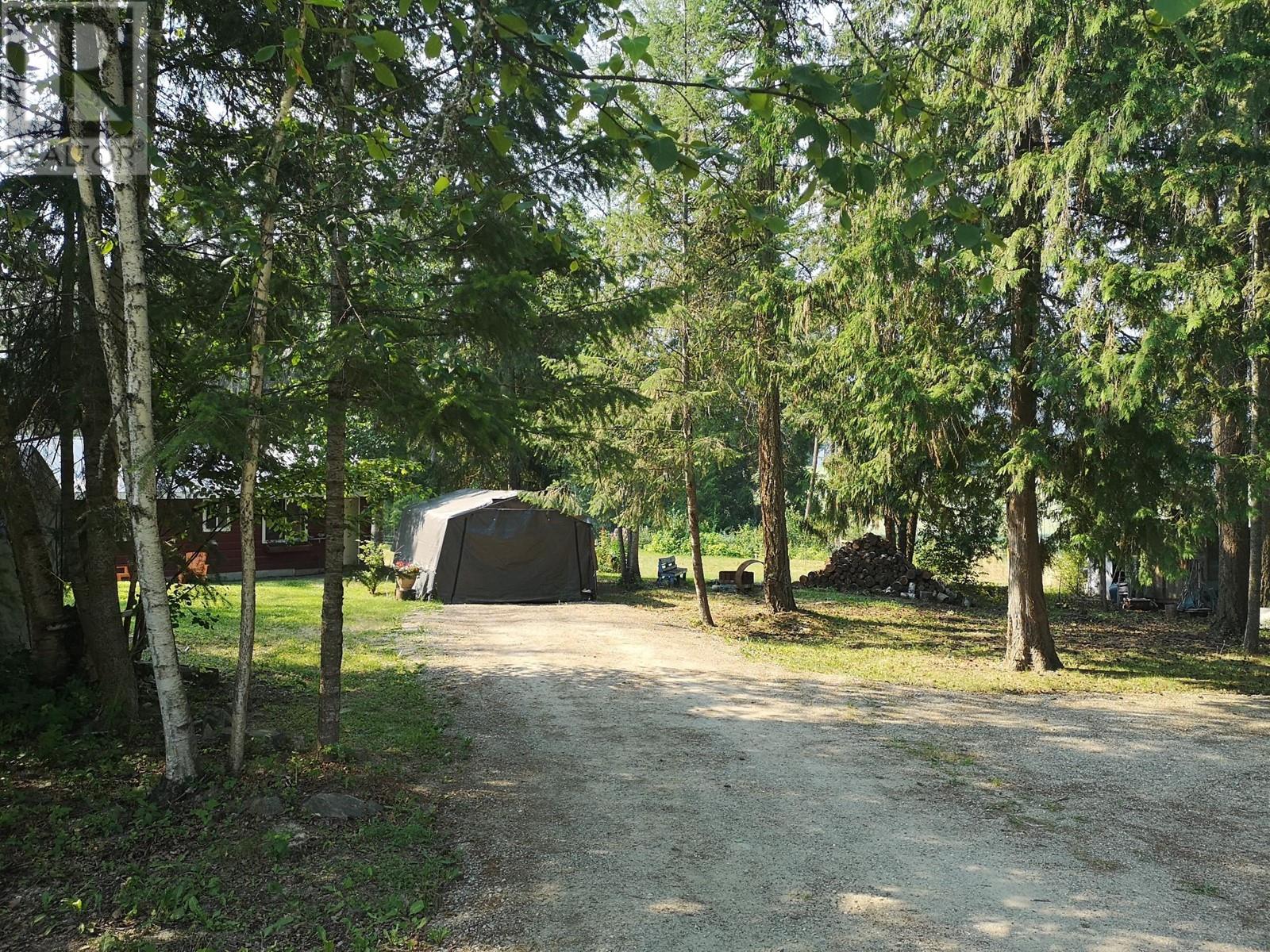 955 Raft River Road, Clearwater, British Columbia  V0E 1N1 - Photo 25 - 179995