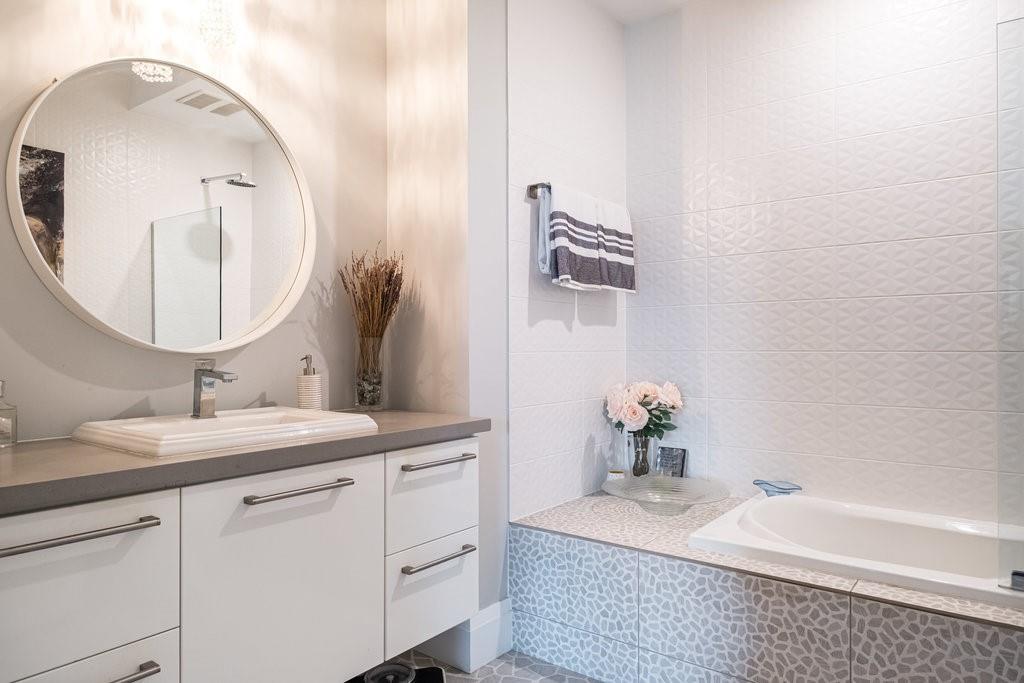 Image of property at 181 JAMES Street N|Unit #PH6