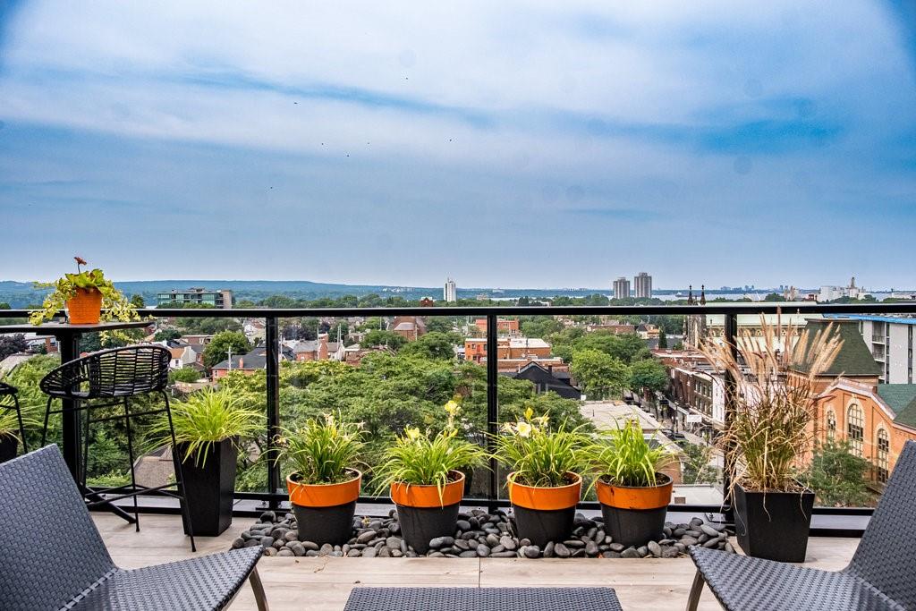 Image of property at 181 JAMES Street N|Unit #PH6