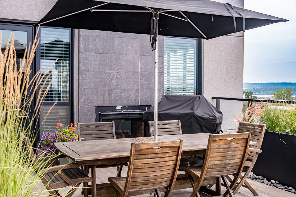 Image of property at 181 JAMES Street N|Unit #PH6