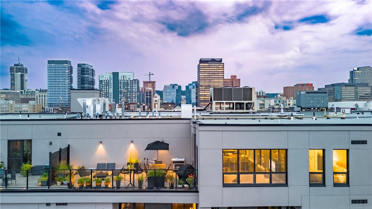 Image of property at 181 JAMES Street N|Unit #PH6