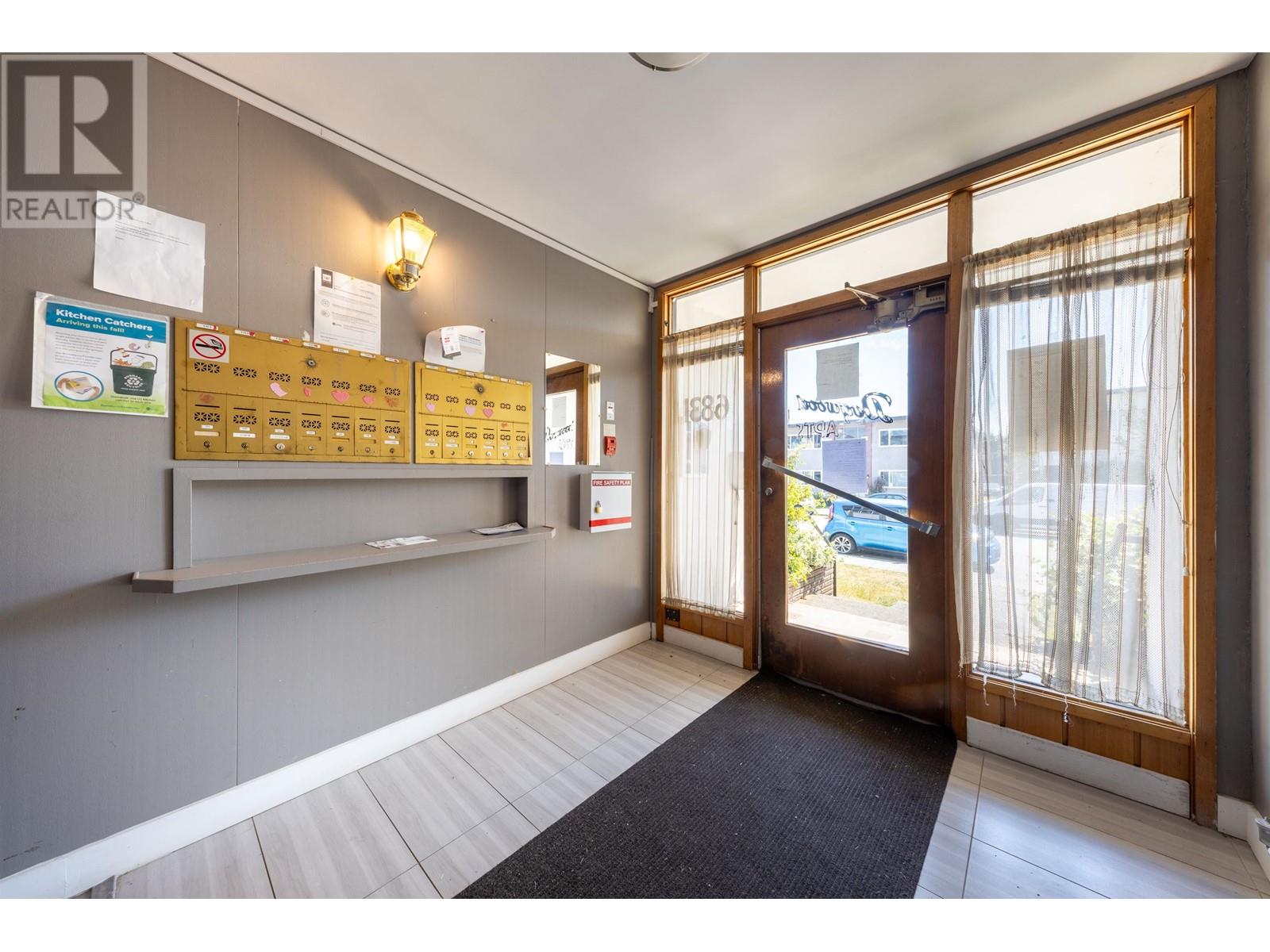6831 Arcola Street, Burnaby, British Columbia  V5E 1H4 - Photo 12 - C8061336