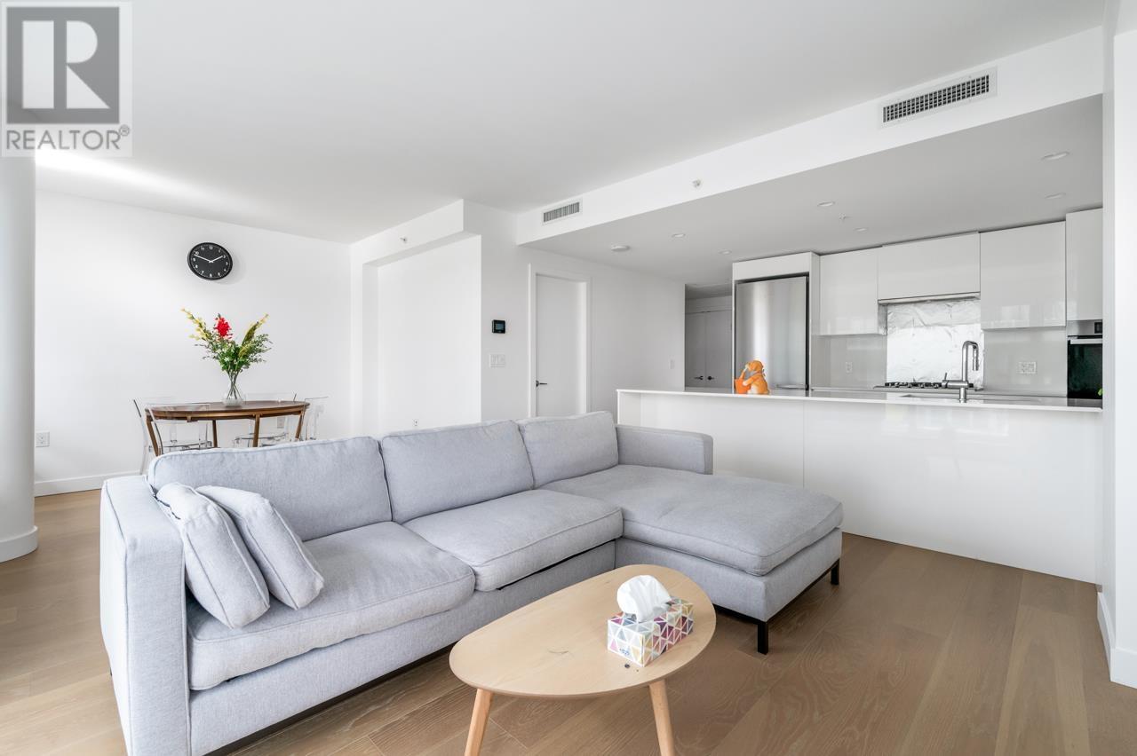 Listing Picture 8 of 28 : 1001 5766 GILBERT ROAD, Richmond / 烈治文 - 魯藝地產 Yvonne Lu Group - MLS Medallion Club Member