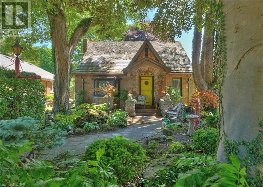 4908 Portage Road, Niagara Falls, Ontario  L2E 6B3 - Photo 1 - 40624482