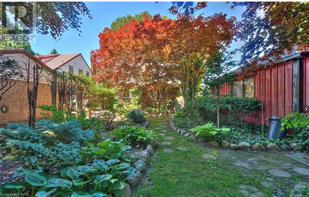 4908 Portage Road, Niagara Falls, Ontario  L2E 6B3 - Photo 12 - 40624482