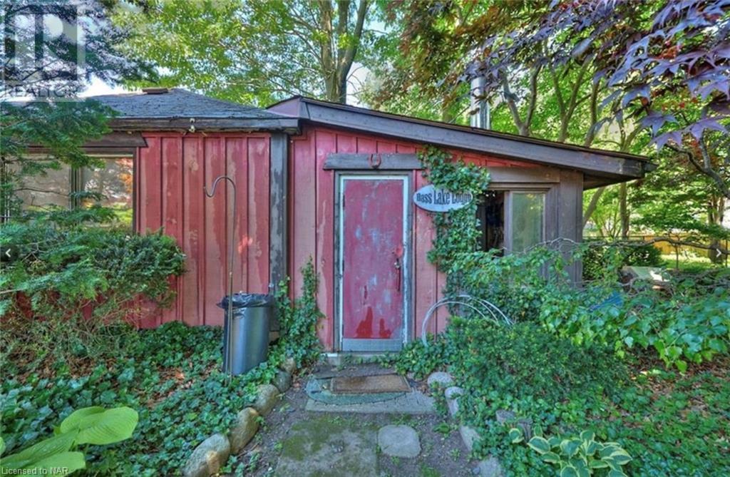 4908 Portage Road, Niagara Falls, Ontario  L2E 6B3 - Photo 6 - 40624482