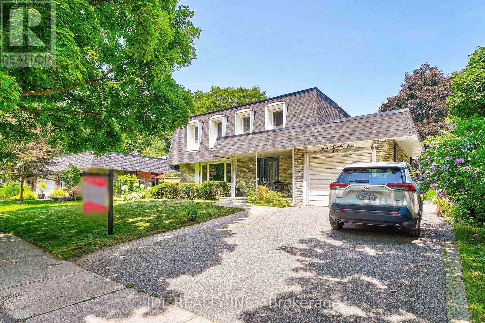 421 Canterbury Crescent, Oakville (Eastlake), Ontario  L6J 5K8 - Photo 1 - W9052158