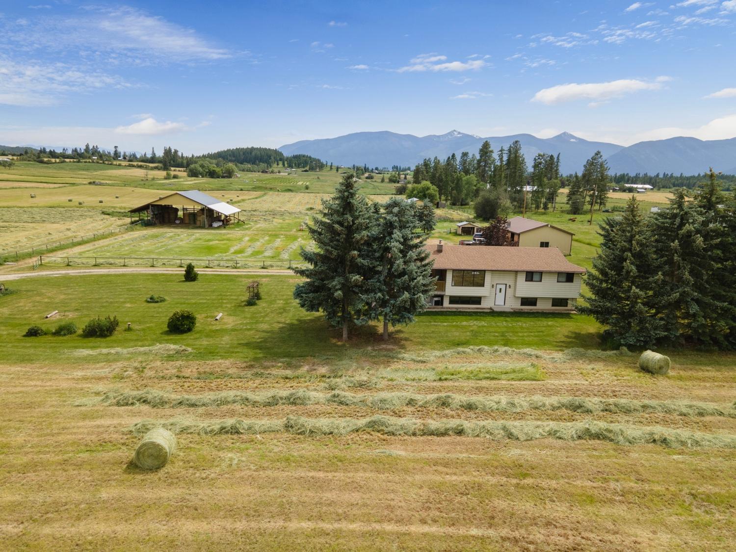 Creston Homes and Acreages