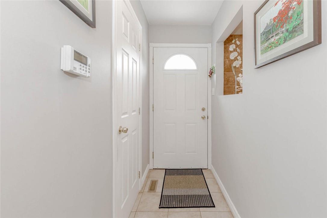 120 Quigley Road, Hamilton, Ontario  L8K 6L4 - Photo 3 - H4201079