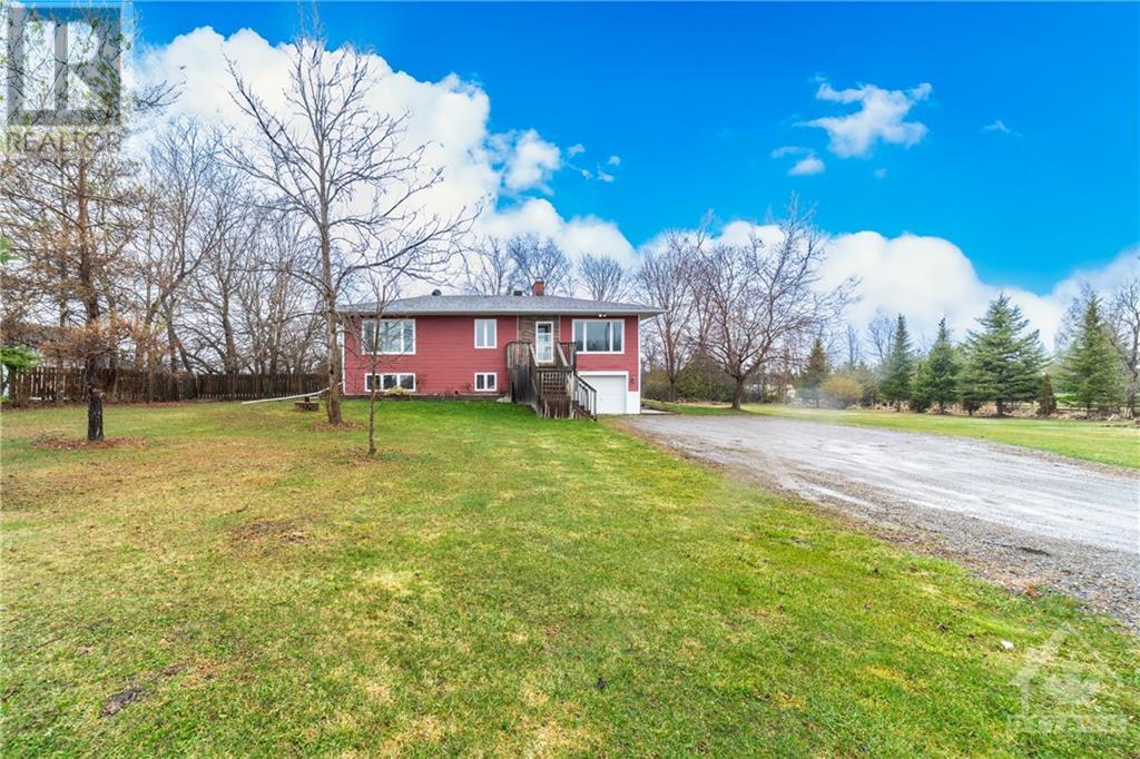 1080 Perth Road, Beckwith, Ontario  K7A 4S7 - Photo 2 - 1403730