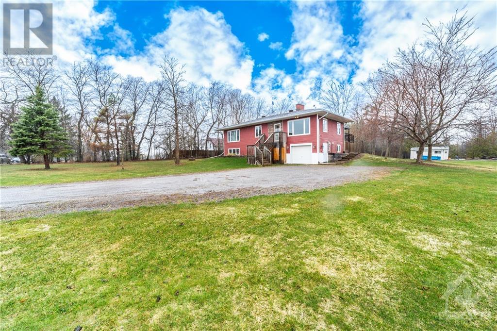 1080 Perth Road, Beckwith, Ontario  K7A 4S7 - Photo 3 - 1403730