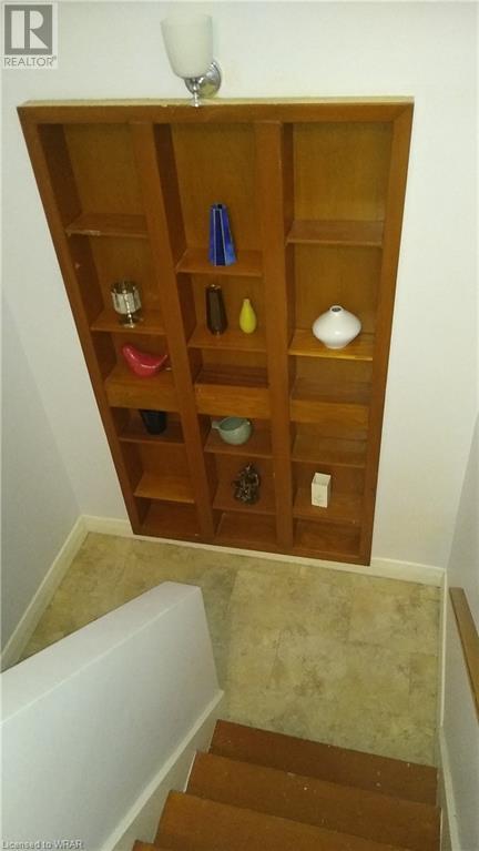 Image of property at 54 ROSLIN Avenue S