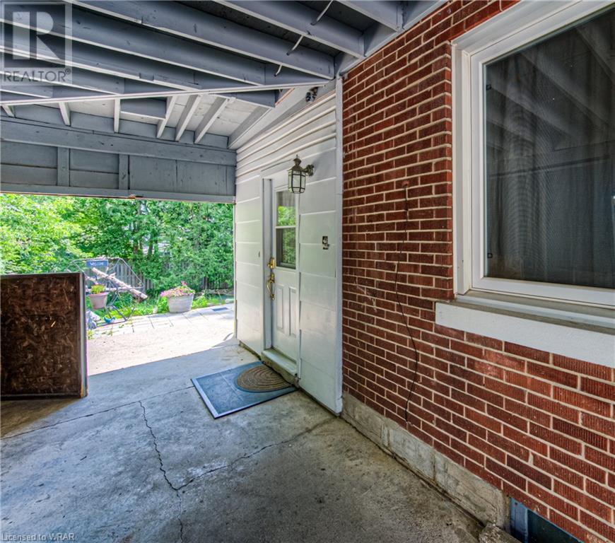 Image of property at 54 ROSLIN Avenue S