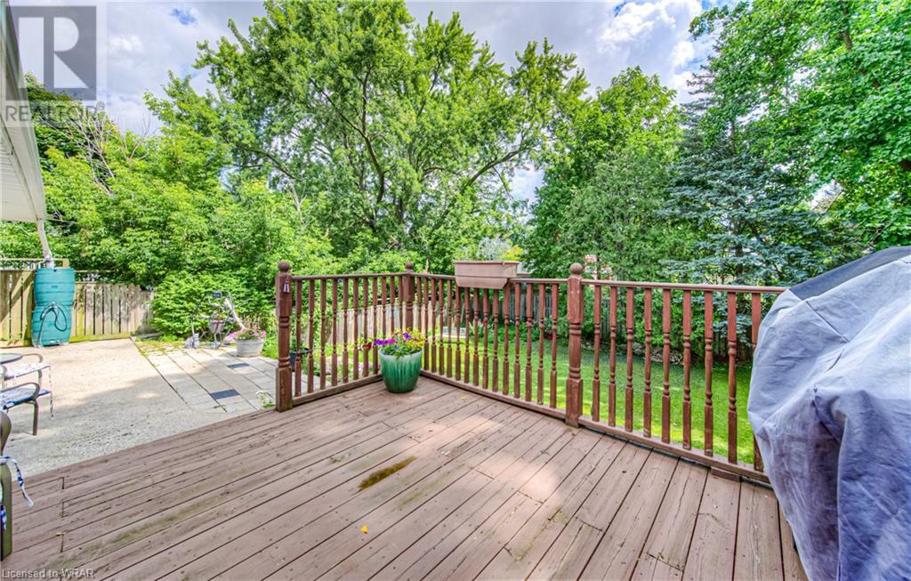 Image of property at 54 ROSLIN Avenue S