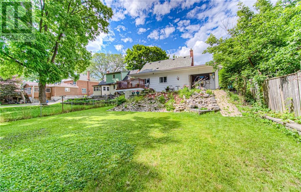 Image of property at 54 ROSLIN Avenue S