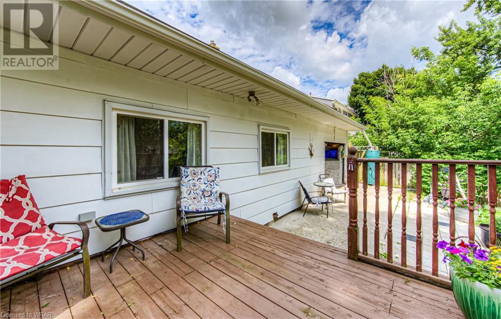 Image of property at 54 ROSLIN Avenue S