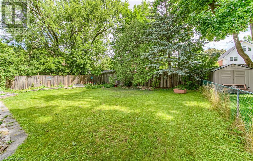 Image of property at 54 ROSLIN Avenue S