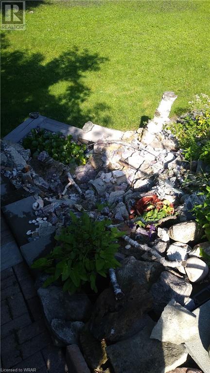 Image of property at 54 ROSLIN Avenue S