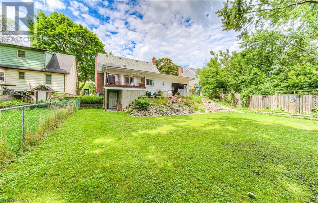 Image of property at 54 ROSLIN Avenue S