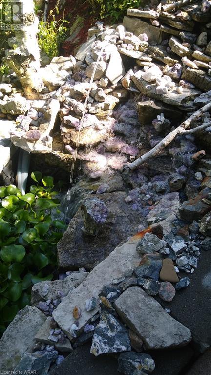 Image of property at 54 ROSLIN Avenue S