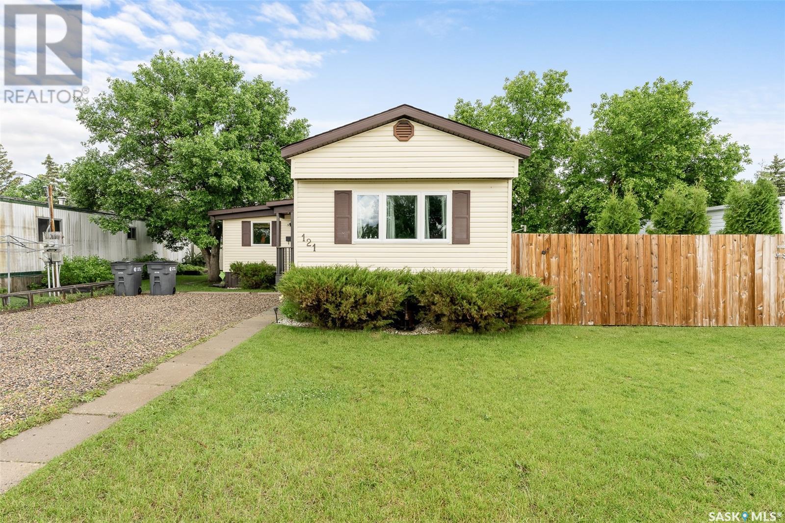 121 Larch Street, Caronport, Saskatchewan  S0H 0S0 - Photo 26 - SK977625