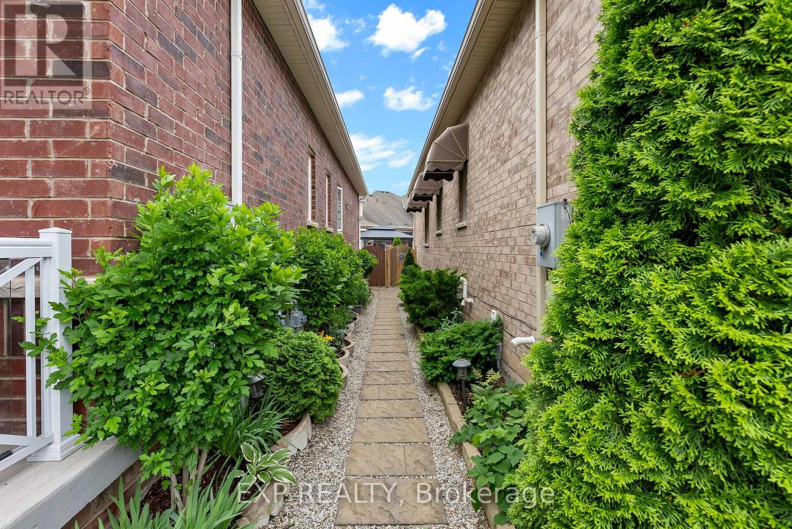 78 Angela Crescent, Niagara-On-The-Lake, Ontario  L0S 1J1 - Photo 33 - X9052726