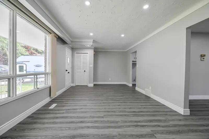 3271 Corry Crescent, Niagara Falls, Ontario  L2G 7G2 - Photo 4 - H4200986