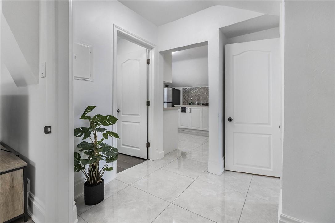 5057 - 5063 Bridge Street, Niagara Falls, Ontario  L2E 2S7 - Photo 22 - H4201125