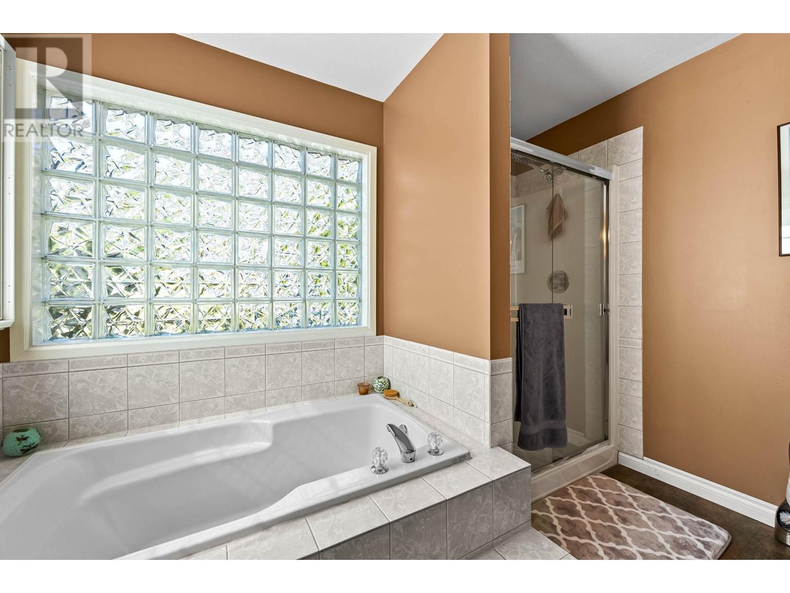 3464 Navatanee Drive, Kamloops, British Columbia  V2H 1S1 - Photo 22 - 180010