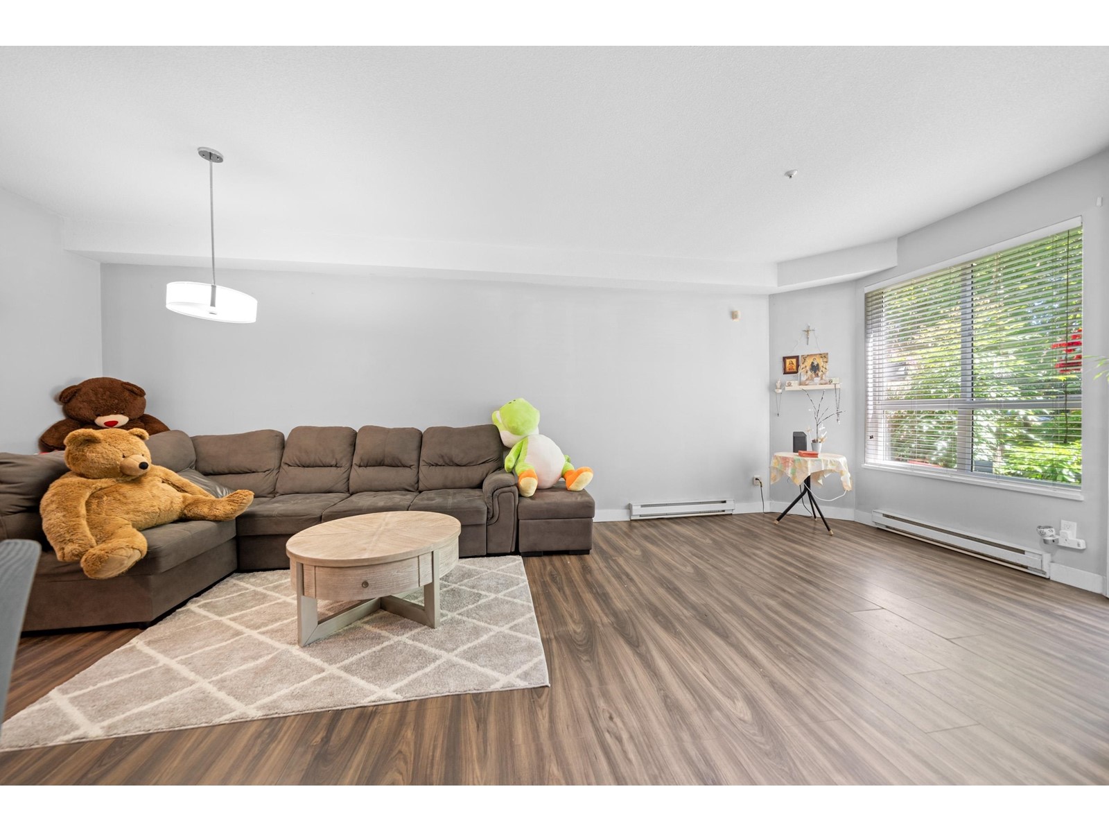 Property at 115 8139 121A STREET image 2