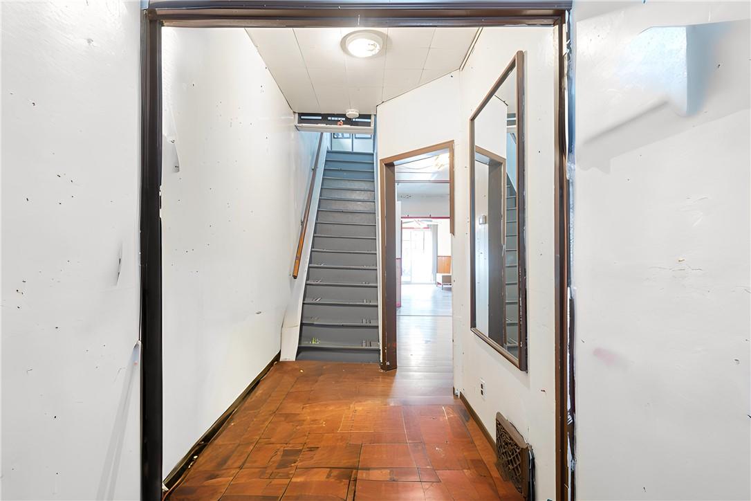 76 Gage Avenue N, Hamilton, Ontario  L8L 7A1 - Photo 12 - H4201034