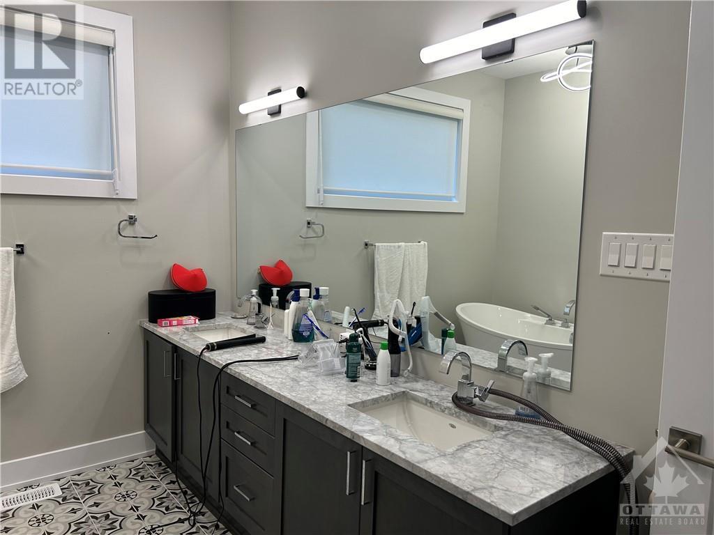 2930 Ahearn AvenueOttawa, Ontario  K2B 6Z9 - Photo 19 - X9516206