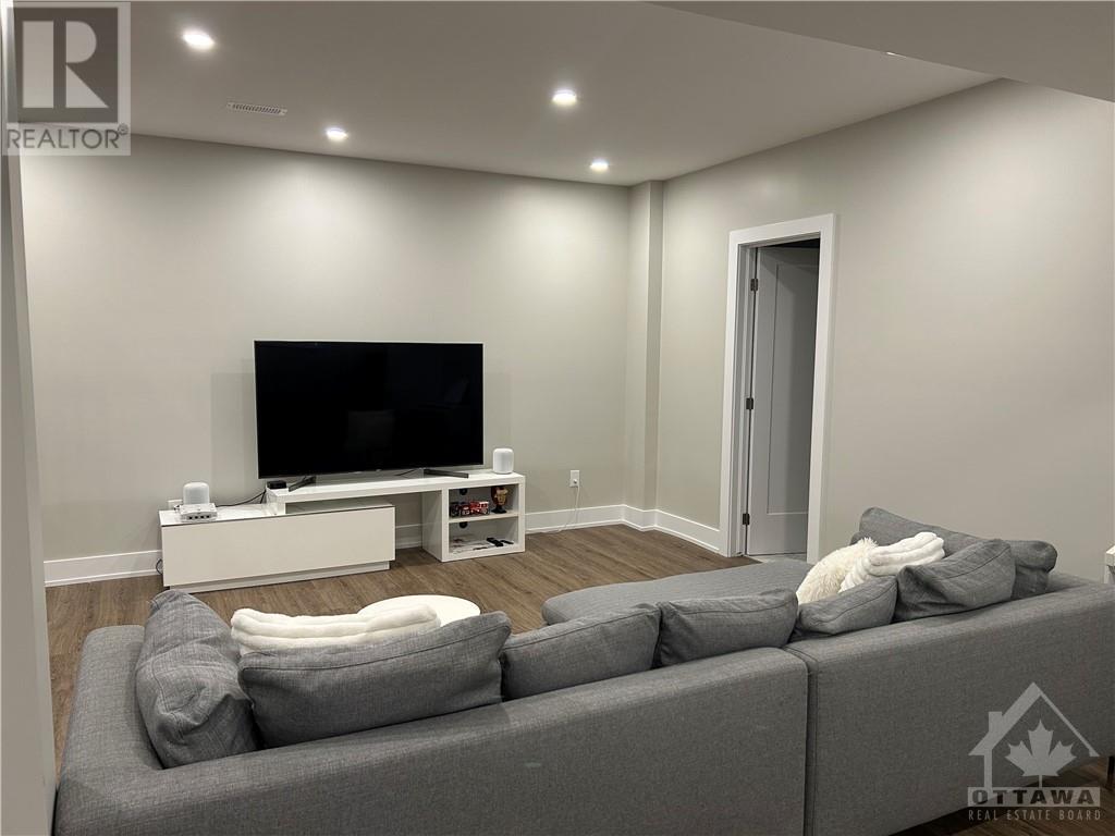 2930 Ahearn AvenueOttawa, Ontario  K2B 6Z9 - Photo 21 - X9516206
