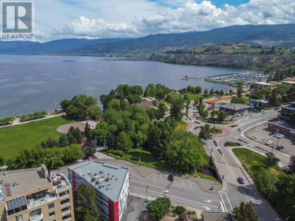 88 LAKESHORE Drive Unit# 301, penticton, British Columbia