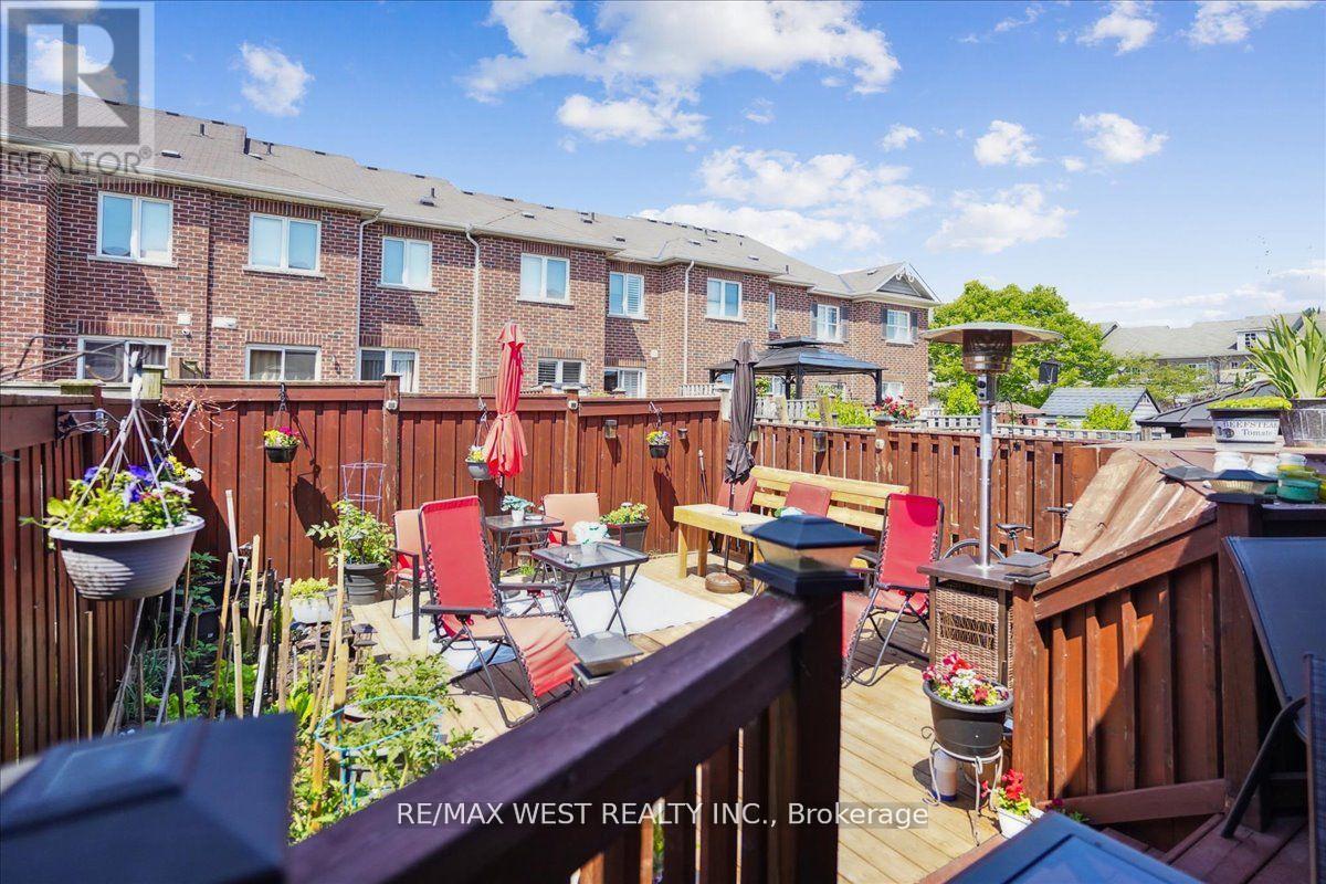 8 Lurcook Street, Ajax (South East), Ontario  L1S 0B9 - Photo 12 - E9053627