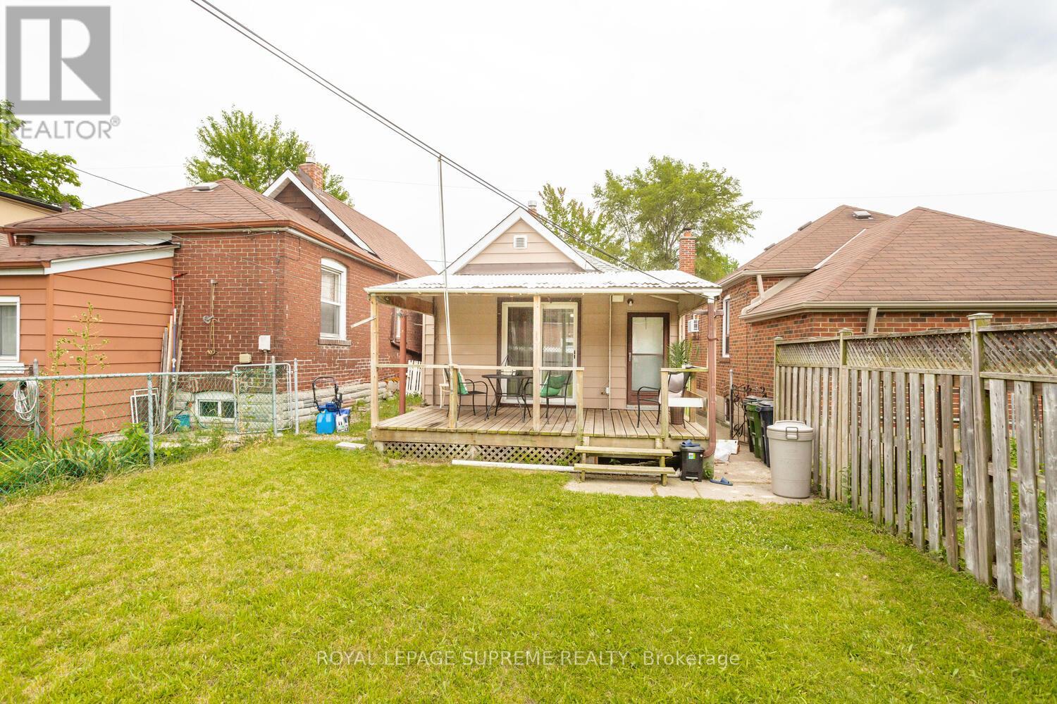 28 Foxwell Street, Toronto (Rockcliffe-Smythe), Ontario  M6N 1Z2 - Photo 38 - W9053740