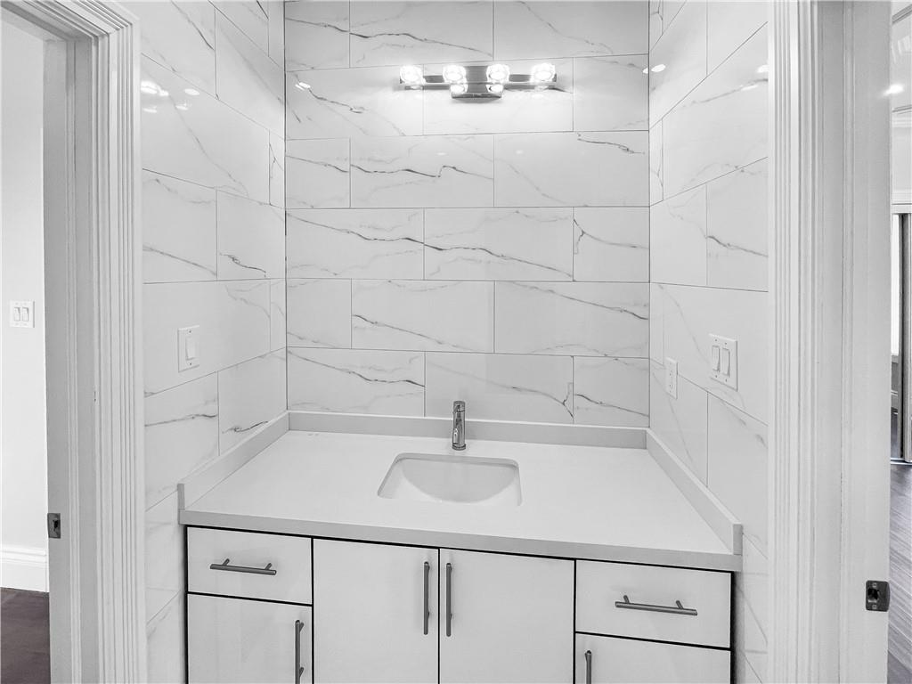 116 East 21st Street, Hamilton, Ontario  L8V 2T4 - Photo 21 - H4201197