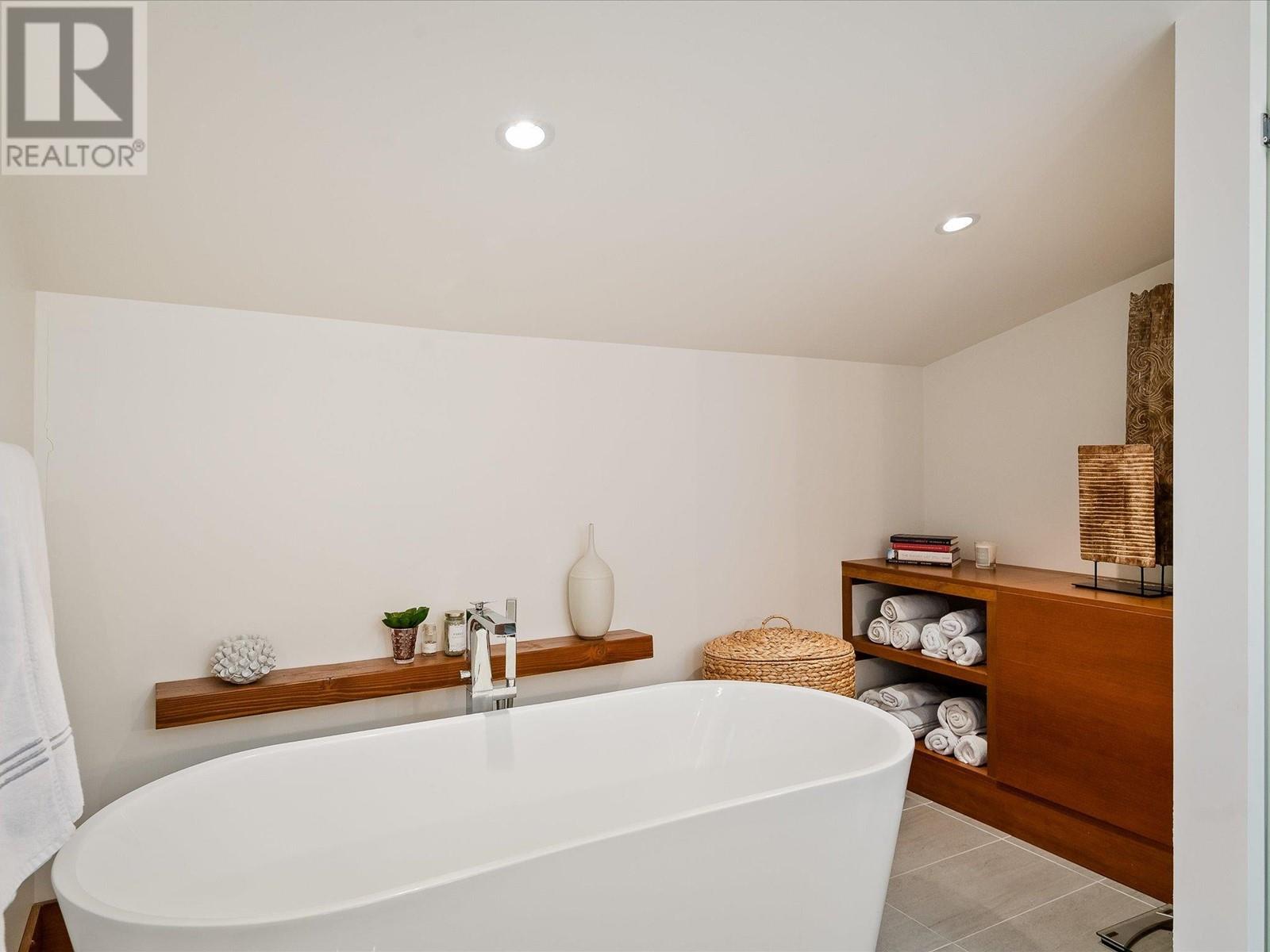 8171 Meadow Lane, Whistler, British Columbia  V8E 0G3 - Photo 14 - R2877815