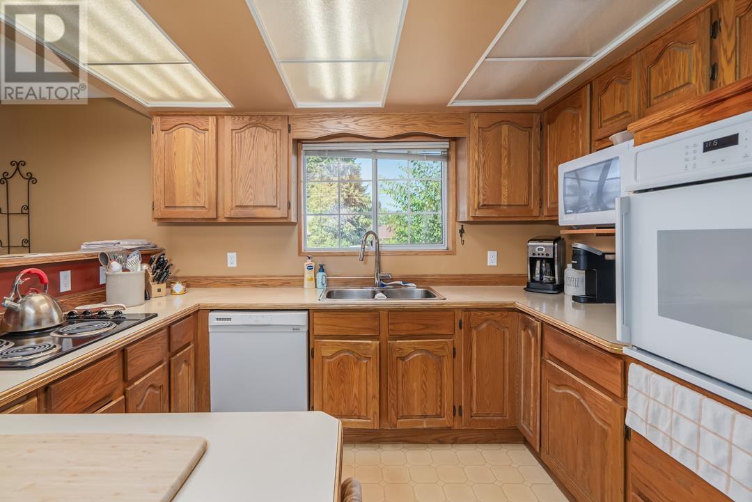 12024 190 Street, Pitt Meadows, British Columbia  V3Y 1X3 - Photo 3 - R2909032