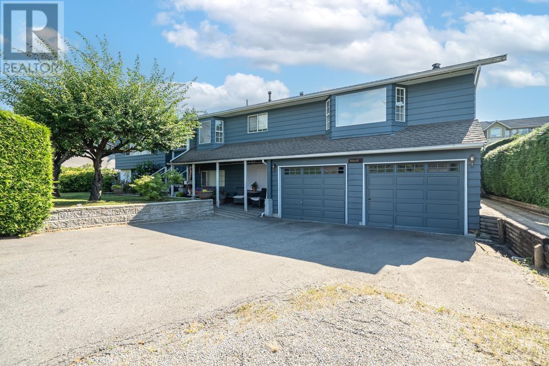 12024 190 Street, Pitt Meadows, British Columbia  V3Y 1X3 - Photo 1 - R2909032