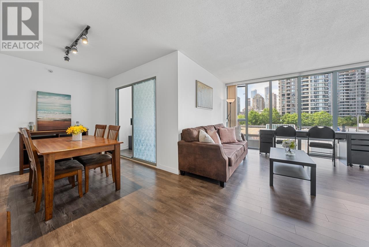 Listing Picture 6 of 26 : 705 950 CAMBIE STREET, Vancouver / 溫哥華 - 魯藝地產 Yvonne Lu Group - MLS Medallion Club Member