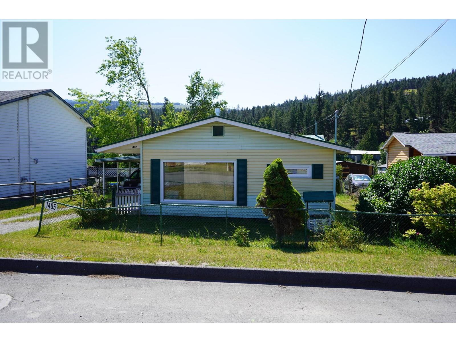 1405 Soues Street, Clinton, British Columbia  V0K 1K0 - Photo 2 - 180033