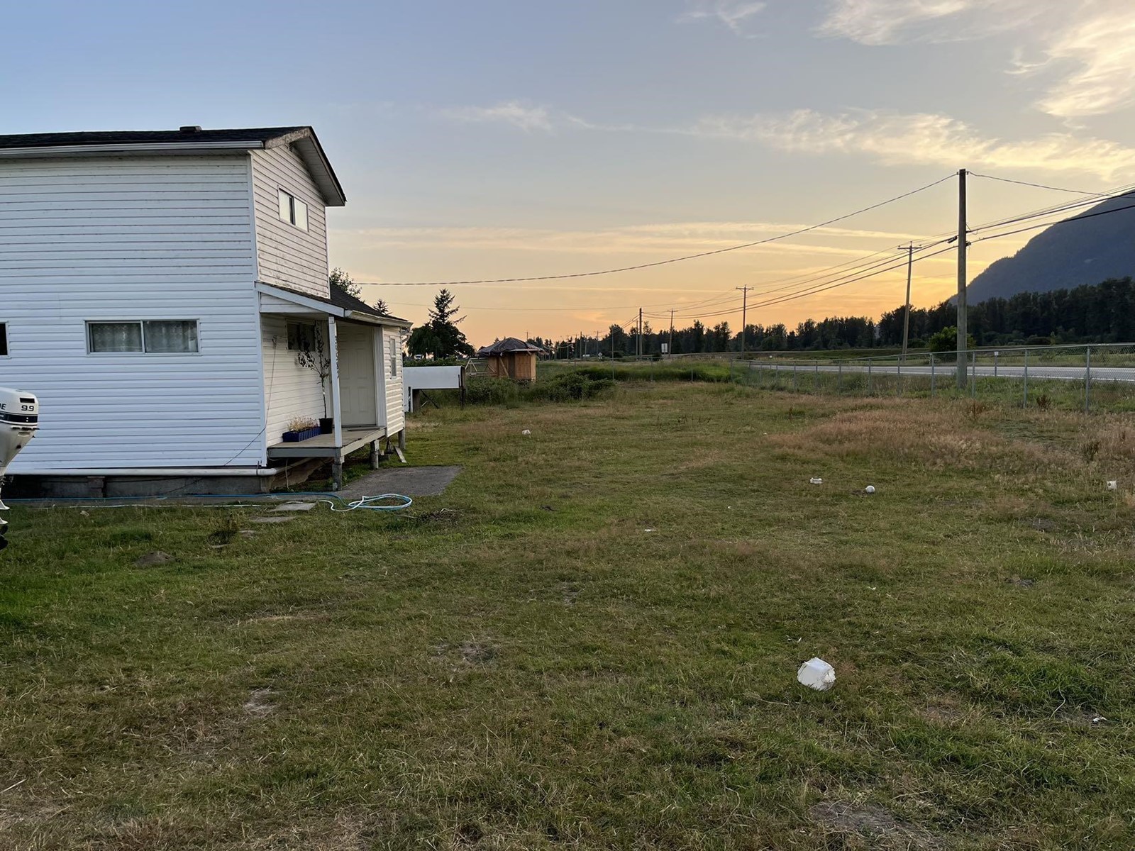 Property at 39582 LOUGHEED HIGHWAY image 4